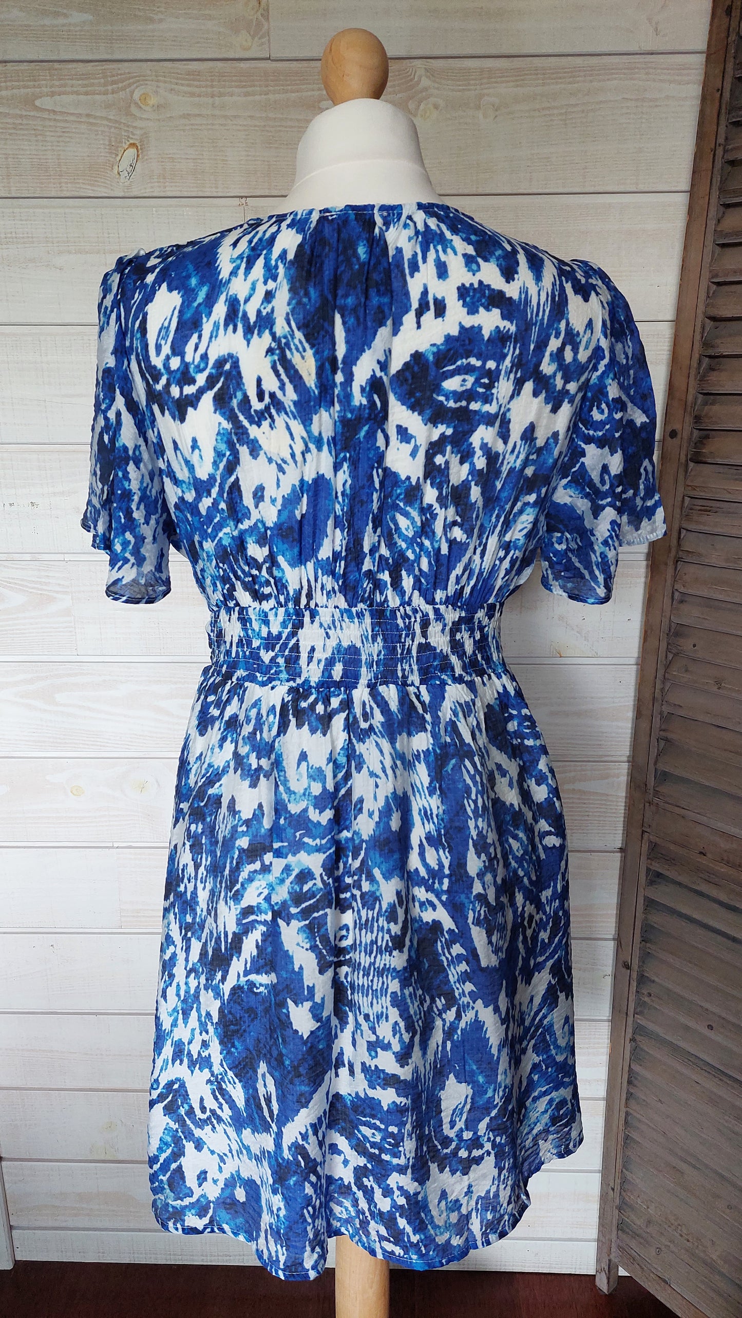 Robe Iris