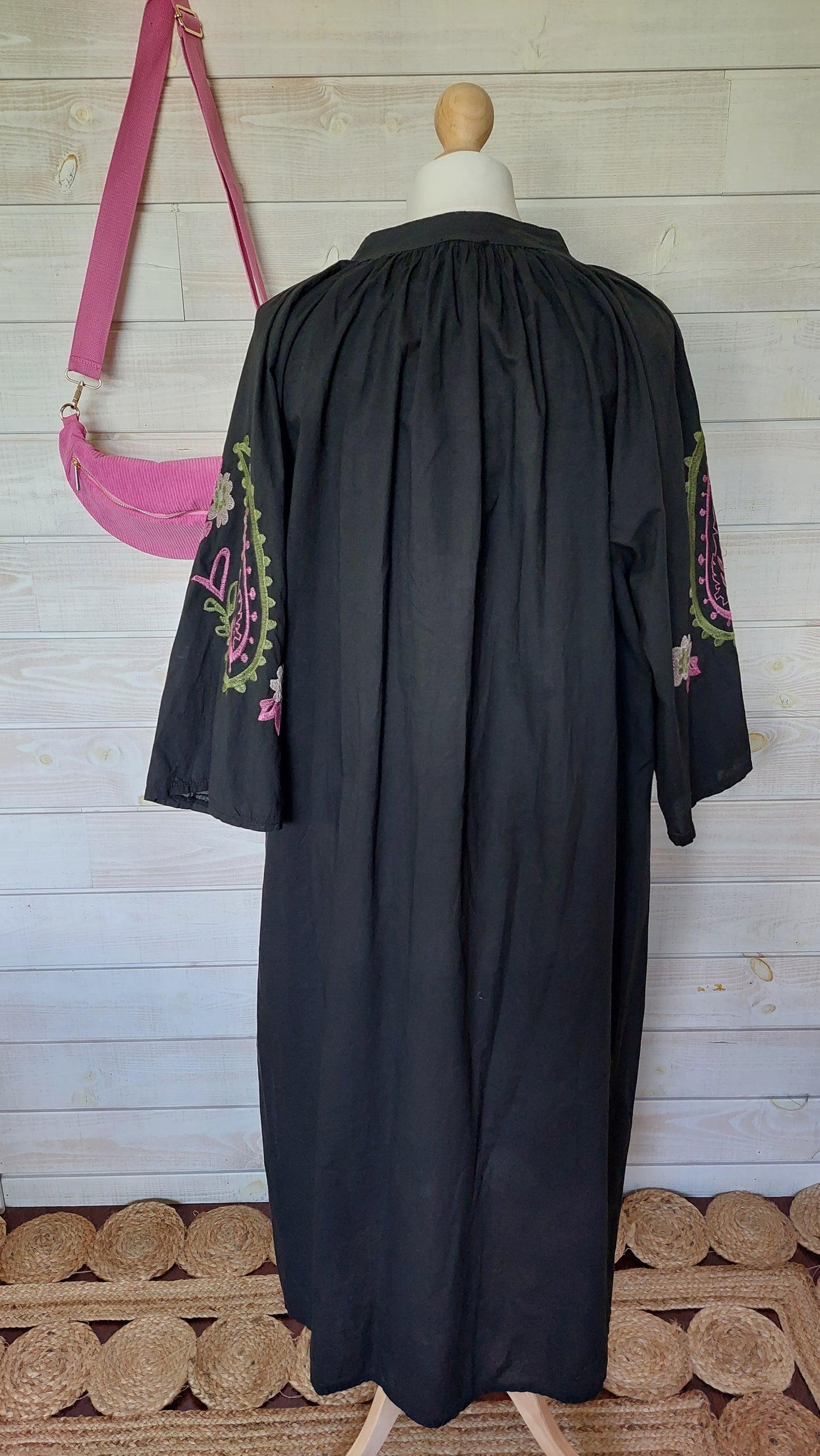Robe Naomi