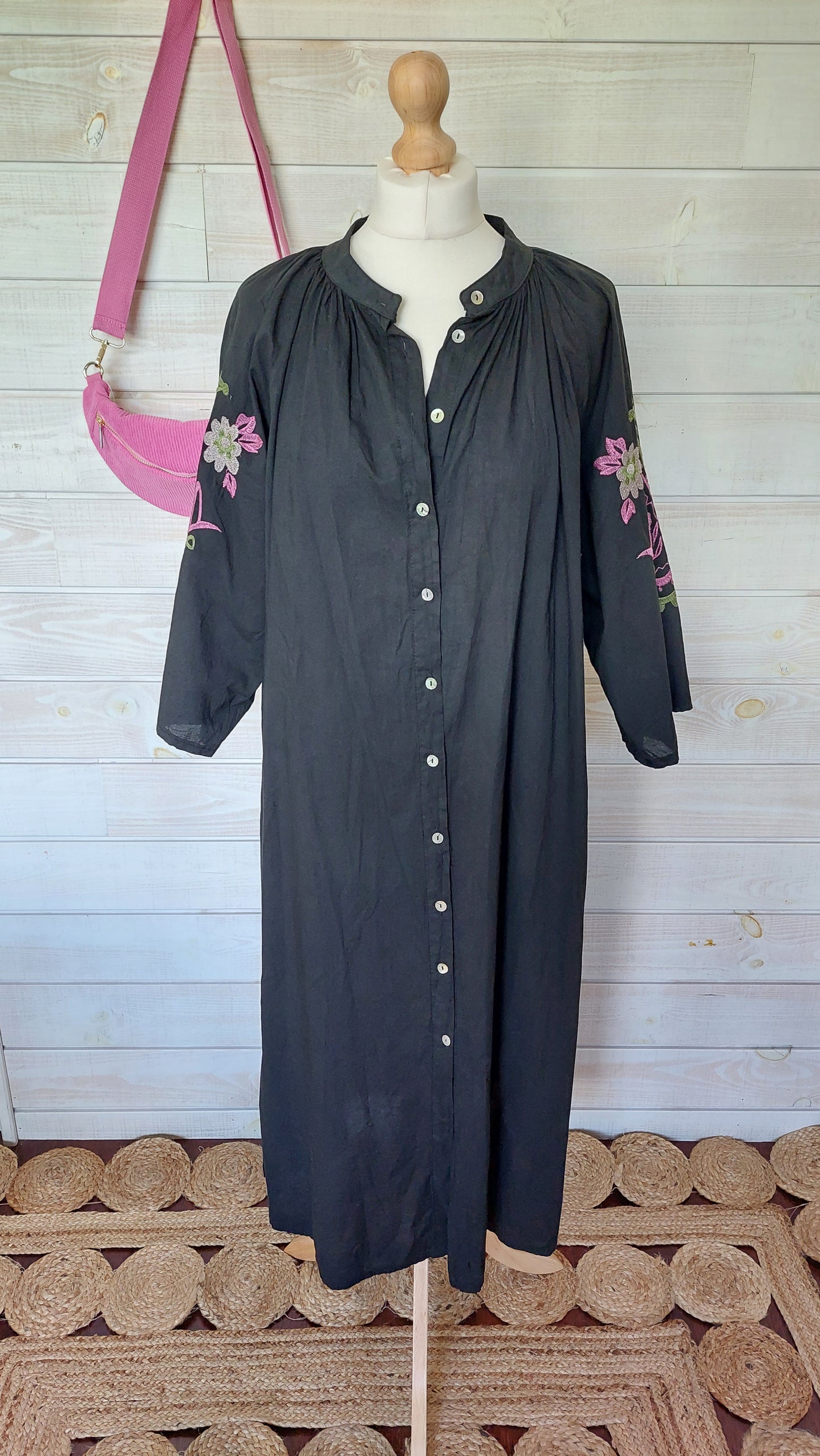 Robe Naomi